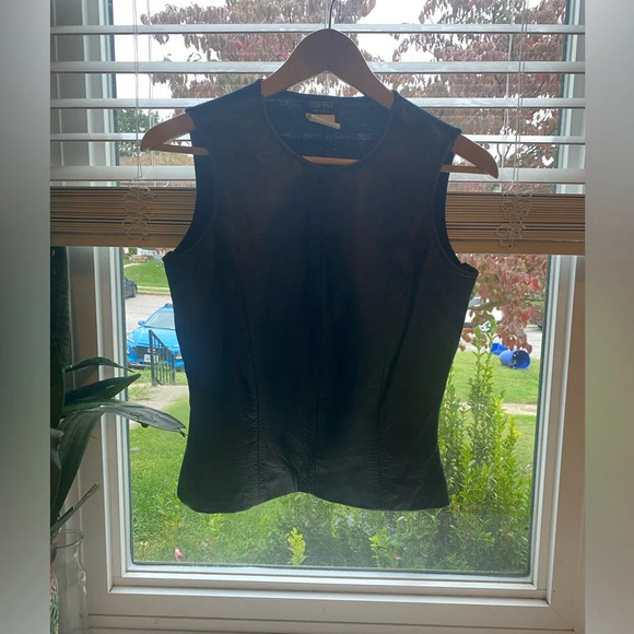ESPRIT|| Vintage 100%Leather Camisole Blouse, No flaws with a knit back. - Picture 4 of 9